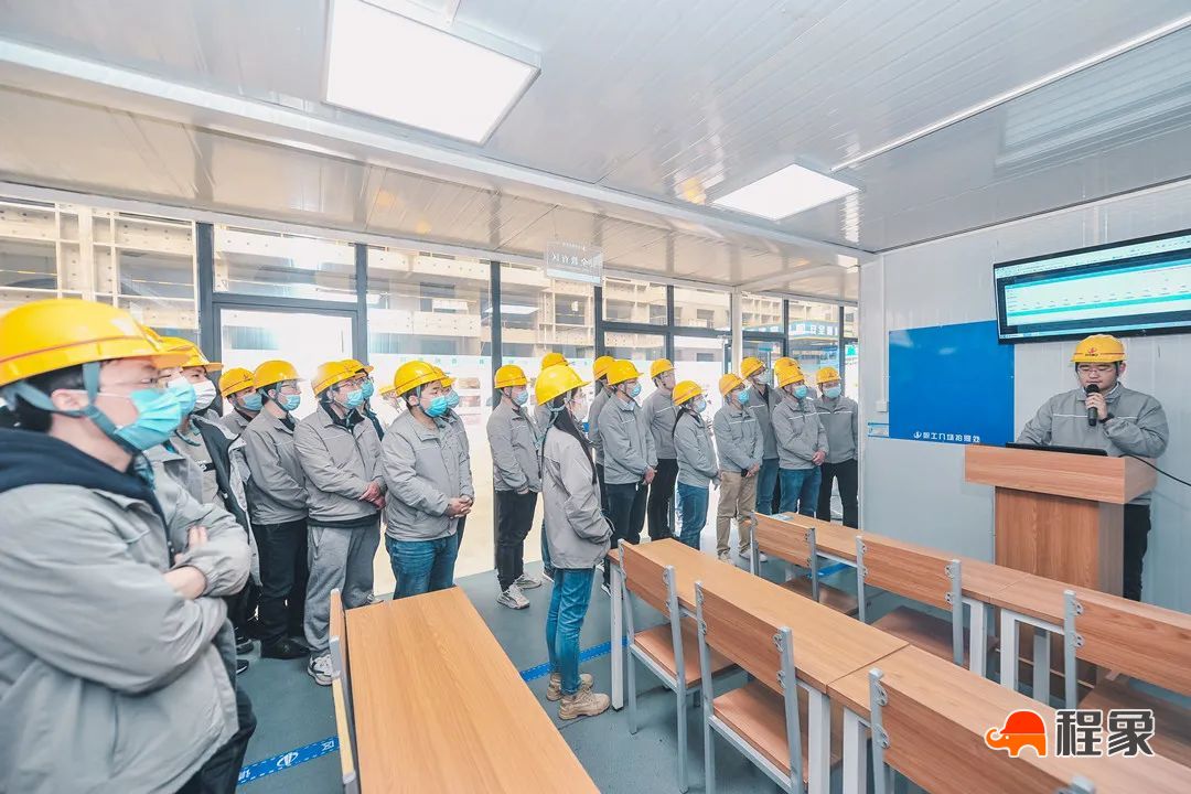 技术创新 数字赋能丨中天西北集团召开2022年新建造技术应用示范项目观摩会(图5)
